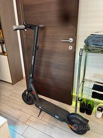Monopattino elettrico Xiaomi scooter 5