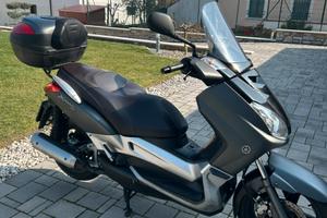 YAMAHA 250 XMAX