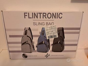 Zaino monospalla con cavo per ricarica cellulare