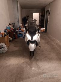 Suzuki Burgman 650