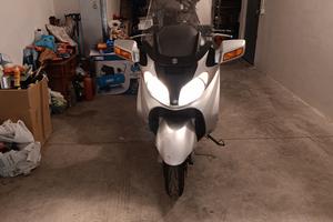Suzuki Burgman 650