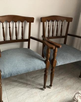 Due poltroncine in legno e tessuto