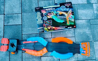 Pista Mattel Glow Racers Pixar Cars 