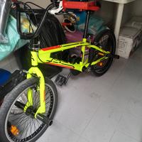 bucicletta BMX 