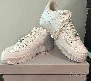 NlKE AIR FORCE 1  '07 EU 39 1/3