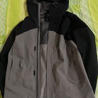 Giacca Quechua waterproof e antivento