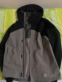 Giacca Quechua waterproof e antivento
