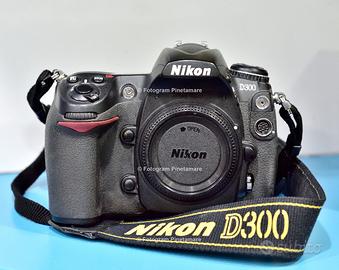 Nikon D300 solo corpo