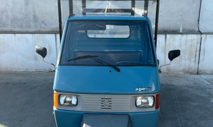 Piaggio Ape 703