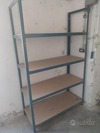 scaffalatura in ferro