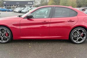 Alfa Romeo Giulia 2.0 turbo Q4 Competizione-Rata d