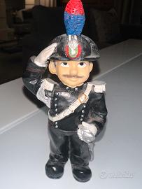 STATUA Carabiniere in Alta Uniforme che Saluta