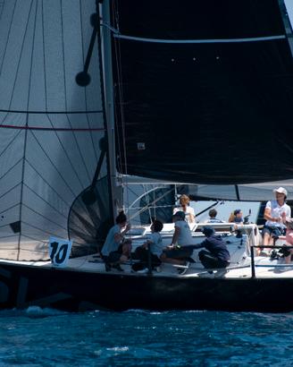 Barca vela regata Bonin 31 Cossutti 