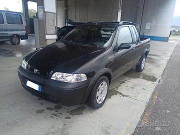 Fiat Strada 1.9 JTD pari al nuovo