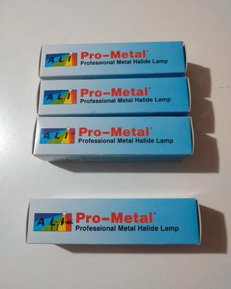 4 Lampade Alogenuri Metallici (70W e 150W)