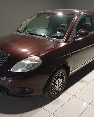 Lancia Ypsilon del 2010 GPL fino al 2030