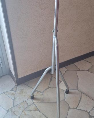 Bastone da passeggio tripode