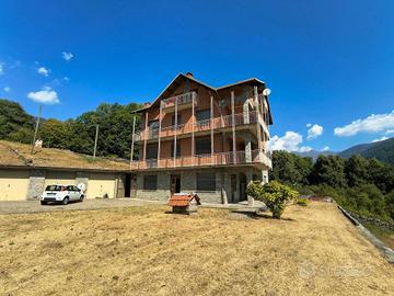 Casa indipendente di 360 m² a Mezzenile