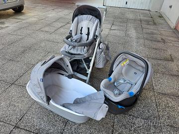 Trio Chicco Love Up: passeggino, ovetto, navicella
