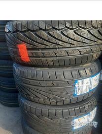 215 45 17 toyo nuove