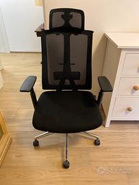 Comoda sedia poltroncina ufficio computer