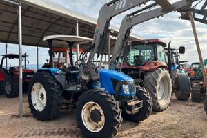 NEW HOLLAND TL80A CON CARICATORE