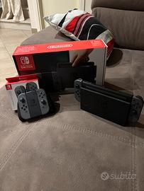Nintendo switch primo modello 2017