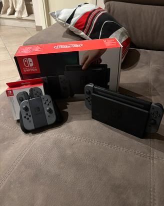 Nintendo switch primo modello 2017