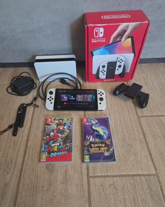 Nintendo Switch OLED + 2 Giochi 