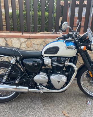 triumph bonneville T100