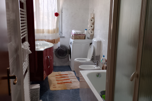 Collecchio zona tranquilla ,un nido d'amore