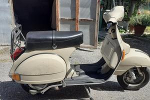 Vespa Piaggio PE 200