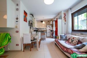 TRILOCALE CON DOPPI SERVIZI