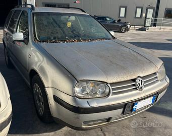 VOLKSWAGEN GOLF per ricambi usati