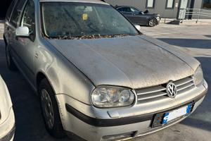 VOLKSWAGEN GOLF per ricambi usati