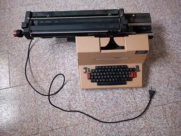 macchina da scrivere Olivetti Antares 7500