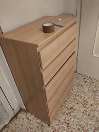 CASSETEREA CON 6 CASETE A VERONA 