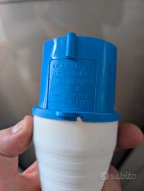 spina CEE 230V prezzo per 10 pz