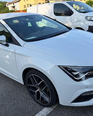 SEAT Leon 1.5 TGI 5p. FR 130 cv