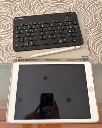 iPad 2020 10.2” + Apple Pencil + Tastiera
