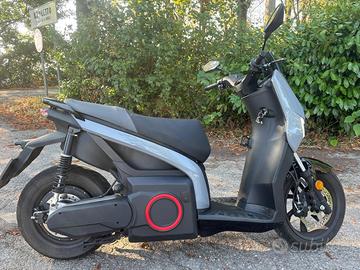 SEAT MO 125