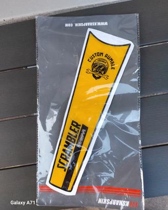 adesivo para serbatoio scrambler 800