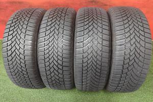 235 60 18 Gomme Inverna 2020 Bridgestone 235 60R18