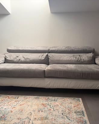 Divano e pouf contenitore