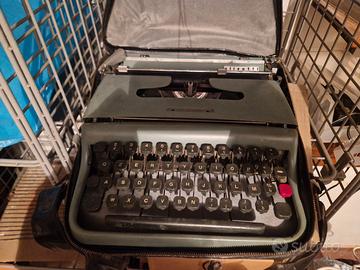 macchine da scrivere olivetti 