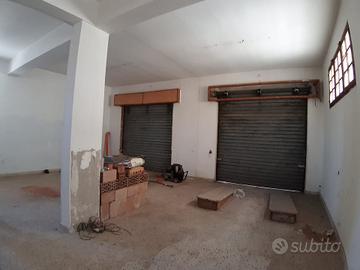 Locale Commerciale e Magazzino a Sant'Elia