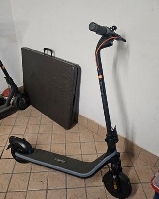 monopattino elettrico ninebot