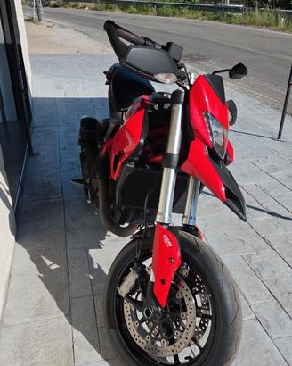 Ducati hypermotard 821