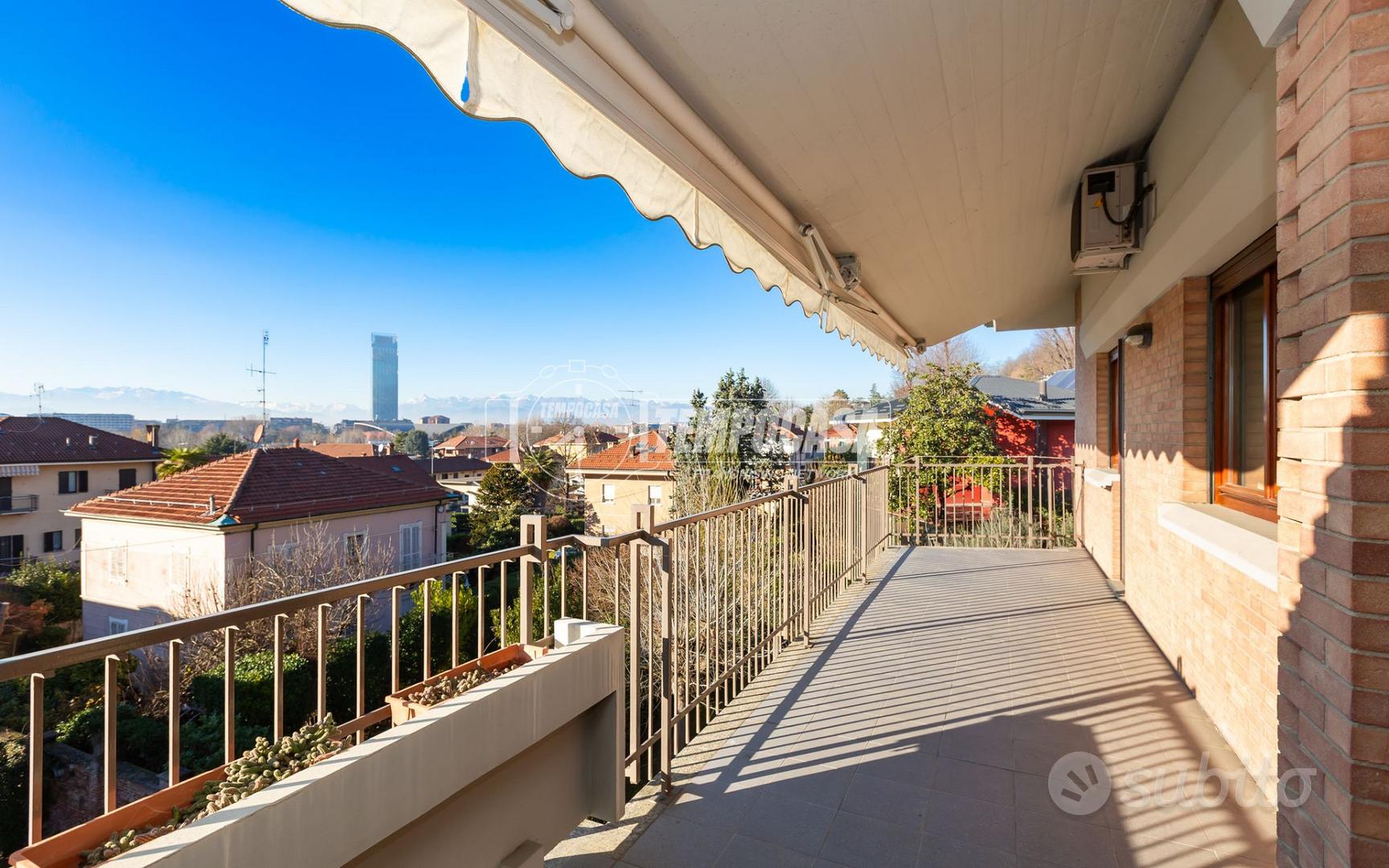 AMPIO APPARTAMENTO CON VISTA IN ZONA FIOCCARDO - Vista 2
