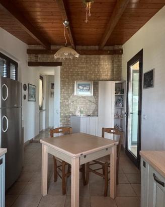 5 LOCALI A GROTTAMMARE